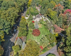 158 Newtown Turnpike