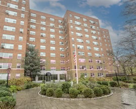 900 Palmer Road #10L