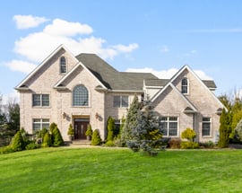 4 Old Farm Road S