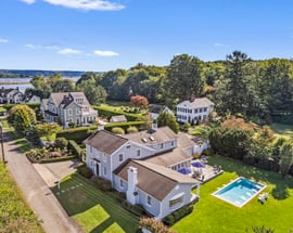 12 Racketts Lane