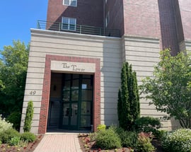 49 Rose Street #404