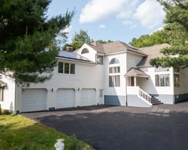 140 Grandview Drive