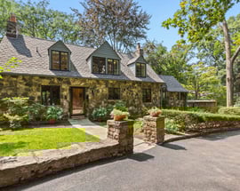 8 Garmany Place