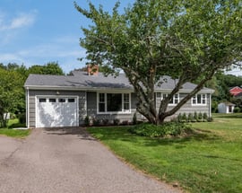 8 Benjamin Road