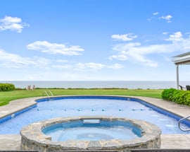 295 Bayview Boulevard