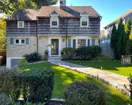 190 E Devonia Avenue