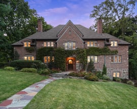 27 Glen Eagles Drive