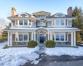 87 Oak Street