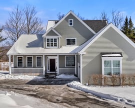 37 Fairwynds Dr