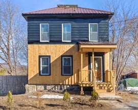 541 E Main St