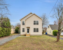39 Robbins Avenue