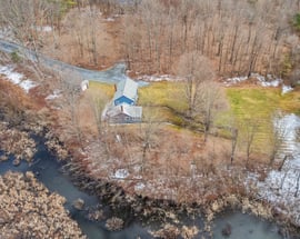 6 Bryan Rd