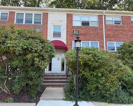 11 Bedford Avenue #APT E4