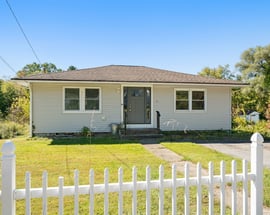 16 Pautipaug Hill Road