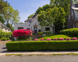 209 Pondfield Road W