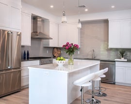 8 Boulevard West #302