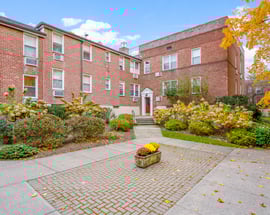325 Palmer Terrace #2C