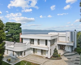 43 Matthiessen Park N