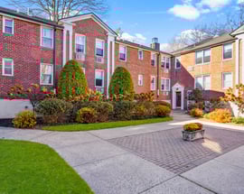 704 Palmer Court Unit 1B