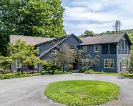 21 Jericho Road North