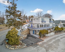 40 Hammock Road South