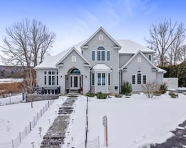 36 & 36R Holly Circle