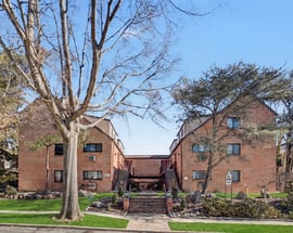 50 Dekalb Avenue #2E