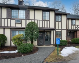 11 Eden Court