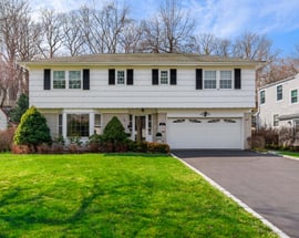 14 Loewen Court