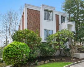 1211 Colony Drive
