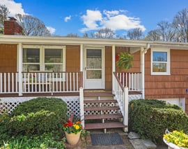 34 Glen Drive
