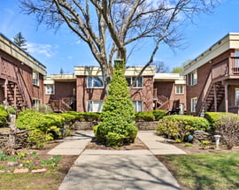 1 Colt Rd #7
