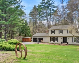 31 Pinecrest Dr