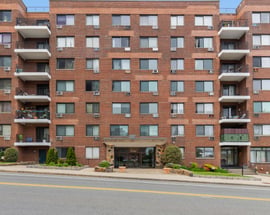 25 Lake Street #2C