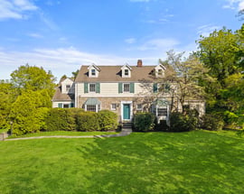 33 Byron Lane