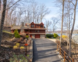 3 Willow Lane
