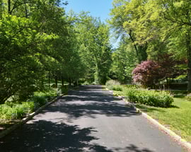 8 Hollow Oak Road