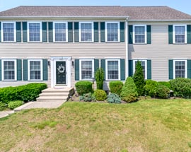 7 Castlewood Drive #7