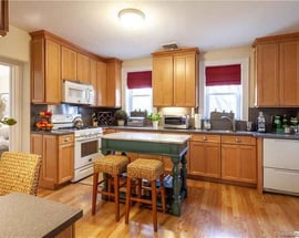 26 Ledge Avenue