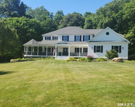 38 Emerald Glen Lane