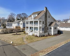 37 Shorefront Park