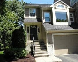 112 Paugusett Circle #112