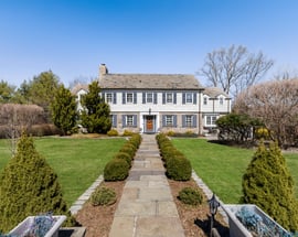 31 Colonial Road