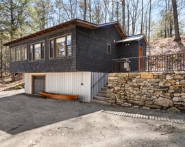 14 Lawrence Ave