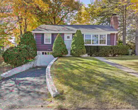 325 Hunyadi Avenue