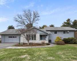 53 Oak Hill Rd