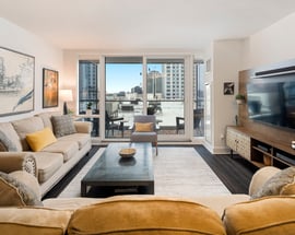 1 Broad Street  #10F