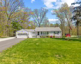 8 Dean Road