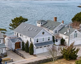 10 Water Street