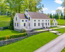 28 Colonial Road